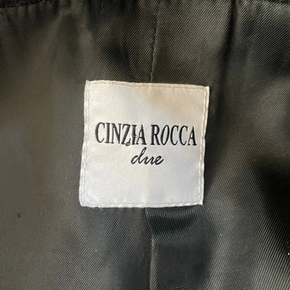 Cinzia Rocca Due Black Wool Cashmere Gray Rabbit Fur Collar Size 6